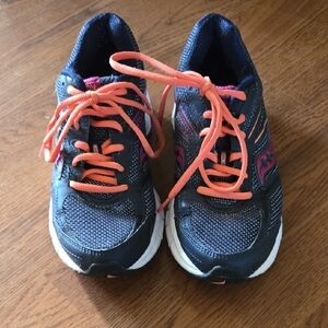 Like New Womems Saucony Sneakers
